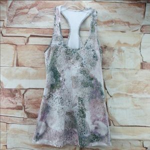 Lululemon racer back tank top EUC